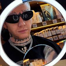 It's my birthday… I've decided im turning 17 again ✓ and all I want from  you