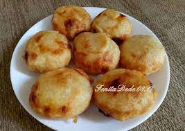 Setelah matang angkat dan sajikan dengan toping sesuai selera. Resep Tape Goreng Renyah Oleh Fenita D2 Cookpad