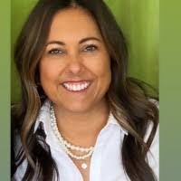 Ginger Dearing's Instagram, Twitter & Facebook