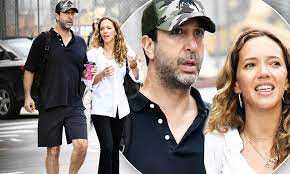 Schwimmer and buckman tied the knot in a private ceremony in june 2010, just three months after they announced their engagement. David Schwimmer Reunites With Wife Zoe Buckman For Coffee Two Years Are They Announcing Split Daily Mail Online