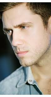Aaron Tveit