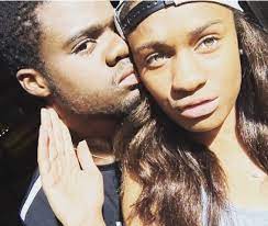 Frances tiafoe said tennis was not always peaches and cream but monday was definitely one of those days for the american as he beat wimbledon tiafoe grew up living five days a week for 11 years with his twin brother franklin in a spare office at the junior tennis champions center (jtcc). Frances Tiafoe S Girlfriend Ayan Broomfield Bio Wiki