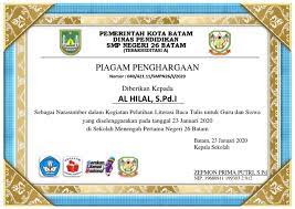 Piagam penghargaan sendiri bisa dibuat sendiri oleh panitia yang memiliki peralatan seperti komputer, printer sebagai alat. Piagam Literasi