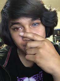 I soak my contact lenses in oatmeal before wearing them