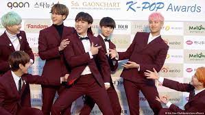 With dynamite bts achieved #1 simultanously on seven billboard charts (hot 100, global 200, global excl. Bts K Pop Boy Band Racism Storm Hits German Radio Station News Dw 26 02 2021