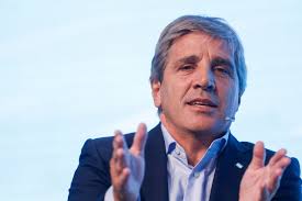 Caputo dio más detalles de cómo se podrá operar con dólares bajo el nuevo  plan