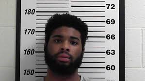 Clinton cops chase down their own police car driven by escaped kidnapping  suspect