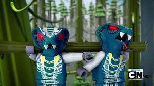 Acțiunea se petrece pe o insulă ficțională numită ninjago și prezintă aventurile unei echipe de șase ninja adolescenți de a proteja tărâmul de diverse amenințări: Lego Ninjago MaeÈtrii Spinjitzului Sezonul 1 Episodul 2 Dublat In RomanÄ Desene Animate Dublate Si Subtitrate In Romana 2020 2021