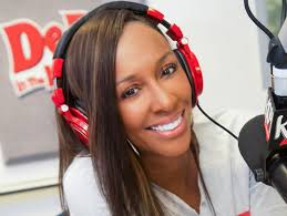 Milwaukee's WJMR-FM (98.3) brings back 'DeDe in the Morning'