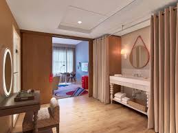 Book a specialty suite in downtown chicago today. Virgin Hotels Chicago Studiogronda