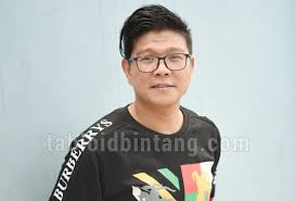 Ngamen andika kangen band,marinir dan teguh budiono dipantai klara lampung. Nganggur Akibat Covid 19 Andika Kangen Band Jualan Beras Tabloidbintang Com