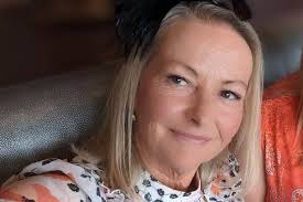 My emotional eating left me with diabetes then I lost 6st with Slimming  World'