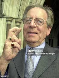 322 fotos e imágenes de alta resolución de Maurice Hope