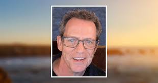 Bradley Robb's Instagram, Twitter & Facebook