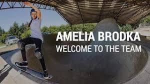Alec beck flies out of the vans combi bowl and surprises amelia brodka during an interview at the 2017 vans combi classic. Amelia Brodka Welcome To The Team Tactics Youtube
