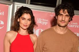 See more ideas about laetitia casta, laetitia, french actress. Uberraschung Supermodel Laetitia Casta Wurde Wieder Mama Kurier At