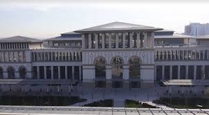 Cumhurbaşkanlığı millet kütüphanesi yapısı, cumhurbaşkanlığı külliyesi'ni tamamlayan son yapıt olarak ön plana çıkmaktadır. Cumhurbaskanligi Kutuphanesi Ekimde 2 Milyon Kitapla Aciliyor Kirim Haber Ajansi Qha