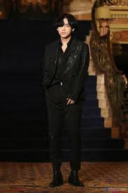 Bts Black Swan Official Mv Photo Sketch In 2020 Bts Taehyung Taehyung V Taehyung