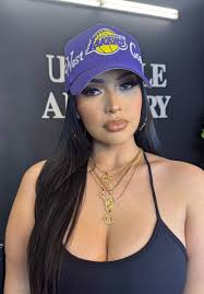 Lets create a snatched Bronzy glam for @viviialvarezzz . REAL HOT GIRL GLAM  💄 . #vegasmakeup #vegasmakeupartist #lasvegasmakeupartist #lasvegasmakeup  #vegasmua #vegasstrip #lasvegas #softglam ...