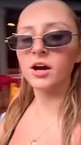 Warning anyone travelling to Vang Vieng in Laos: don't stay at this hostel!  ⚠️ The Nana Backpackers Hostel (now called Central Hostel) listing is still  available to book