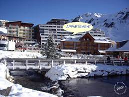 Il comporte une chambrette accueillant un lit en 140, une salle d'eau (douche. Location Appartement La Mongie Haute Pyrenees 7 Personnes Des 180 Euros Par Semaine Ref 207704699 Particulier Pap Vacances