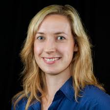 Amanda Dennett's Instagram, Twitter & Facebook