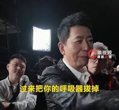 戴军自爆潜水时遭强拔呼吸器胁迫拍照为保命被迫就范：好得人惊