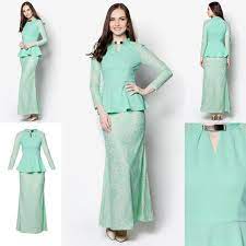 Top 10 best baju kurung in malaysia updated 2019 15 08 2020 baju kurung cotton it is quite similar than that of a traditional baju kurung except that the clothing material of the dress is made entirely. Baju Kurung Moden Minimalis Baju Raya 2016 Traditional Dresses Baju Kurung Lace Baju Kurung