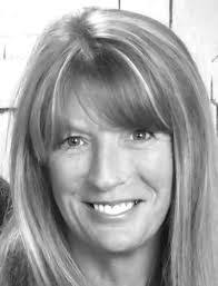 Vicki Vickers's Instagram, Twitter & Facebook