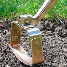 The stirrup shaped blade is sharpened on both sides so it cuts roots just below the soil on the push and pull stroke. The Best Garden Hoe Oscillating Or Stirrup Hoe Review 2018