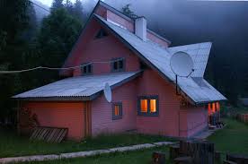 Casa situata in iasi , zona horpaz (500 m de mijloacele de transport) are o suprafata utila de 185 mp pe un teren de 410 mp compusa din 5 camere si dependinte. Urgent Ma Vinde Casa De Vacanta De Vanzare In Garda Judetul Alba Doru Panaitescu