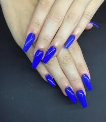 Floral acrylic nails are never out of style and this design will prove that! 18 Elegant Dark Blue Acrylic Nails Design For Coffin Nails Ideas Blue Acrylic Nails Red Acrylic Nails Christmas Nails Acrylic