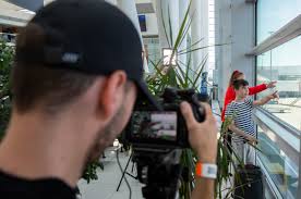 A máté péter és s. Ujraforgatta Korda Gyorgy Repter Cimu Dalanak 40 Eves Videoklipjet