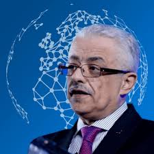 الذهب يسجل أدنى مستوى في 7 أشهر عالميا. Tarek Shawki Alchetron The Free Social Encyclopedia