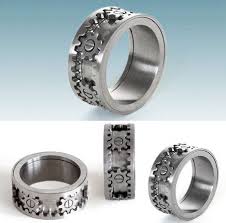 The Gear Ring From Kinekt Has Functional Gears In The Middle That Allow The Bezel To Rotate And That 39 S Pretty M Gear Ring Mens Wedding Rings Unusual Rings