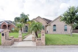 1502 Christian Circle Harlingen Tx 78550 Mls 86645 The Monica Benavides Team At Keller Williams Realty Lrgv Keller Williams Realty House Styles Mansions