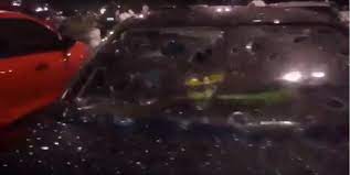 Jun 09, 2021 · em florianópolis, onde caiu mais de 100 mm de chuva, as vias de acesso às regiões norte e sul foram bloqueadas por conta de alagamentos. Jornal Somos Chuva De Granizo Relatada Em Video Nao Foi Em Rio Verde