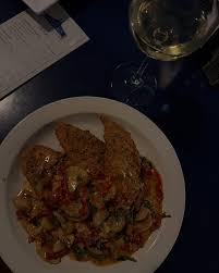 news flash! it's your fave anchor's birthday🥳🤍🤩✨