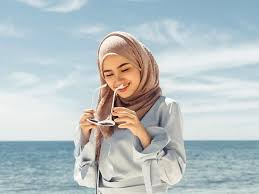 Anda ingin liburan ke jogja? 6 Tips Menarik Padu Padan Hijab Ke Pantai Yang Simple Ala Selebgram