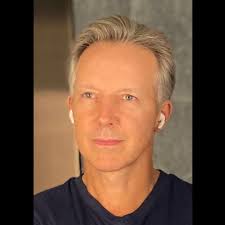 Kevin Snook's Instagram, Twitter & Facebook