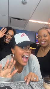 I love my morning squad! From wet hair to camera ready in an hour ❤️  💇🏽‍♀️: @hairbhappy 💄: @touchedbyterry