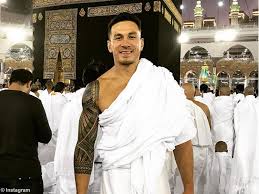 Who's got i.g (instagram) ? Rugby Star Sonny Bill Williams Performs Umrah Sports Business Recorder