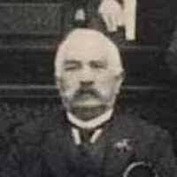 Andre Mohr's Instagram, Twitter & Facebook