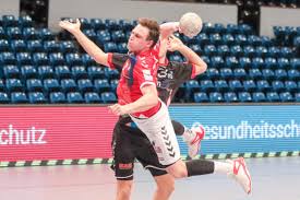 «da werde ich ihm natürlich schön danke sagen», schmunzelt der frischgebackene torschüte des monats oktober. Leif Tissier Spieler Des Monats Dezember In Der 2 Handball Bundesliga Hl Sports