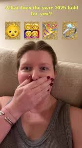 Taylor Hutson's Instagram, Twitter & Facebook