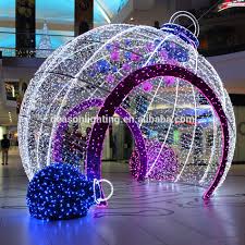 The holidays aren't the holidays without christmas lights whether it's for your indoor or outdoor decorations. Large Lighted Outdoor Christmas Balls Buy Giant Christmas Light Ball Large Outdoor Christmas Ball Lights Big Led Christmas Ball Product On Alibaba Com