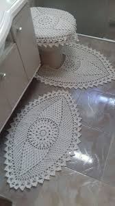 Tapetes De Croche Feito Em Barbante Na Cor Cru Esse Jogo Para Banheiro Contem 3 Pecas Sendo Padroes De Tapete De Croche Croche Para Banheiro Tapete De Croche