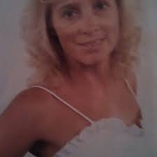 Who are local carpet installers in Derby, KS?