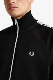 Kostenlose lieferung für alle bestellungen. Trainingsjacke Mit Sportband Schwarz Trainingsjacken Fur Herren Track Tops Sportjacken Fred Perry De