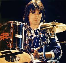 Púrpura Chess: Cozy Powell. Un músico que nos dejó muy pronto. Las últimas horas de su vida.